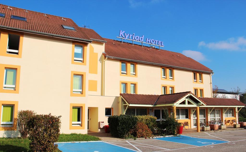 Kyriad Lyon Est - Saint Bonnet De Mure Dış mekan fotoğraf
