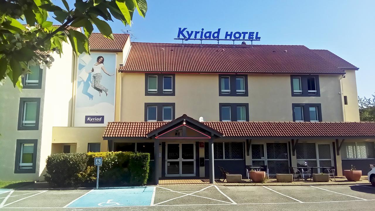 Kyriad Lyon Est - Saint Bonnet De Mure Dış mekan fotoğraf